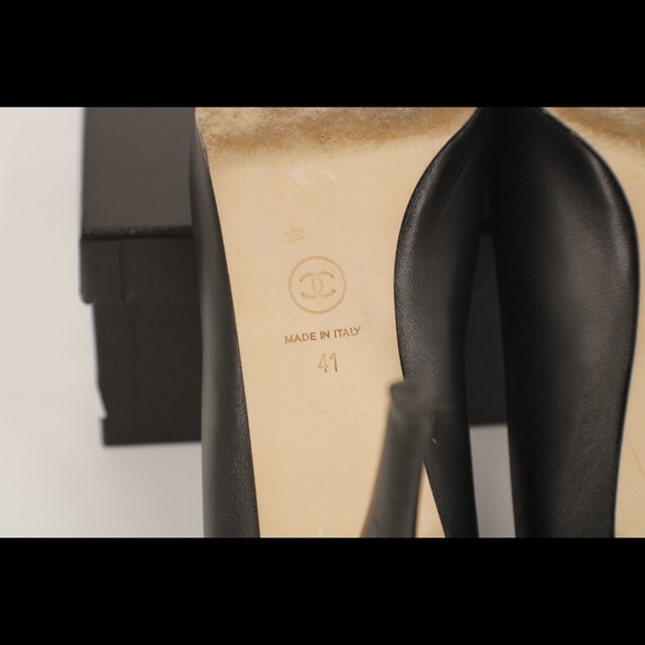 Black Chanel Heels - Picture 5 of 15